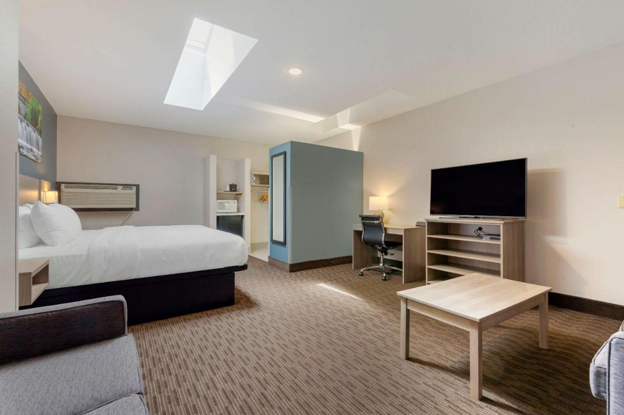 Hotel Clarion Pointe Tomah Exterior foto