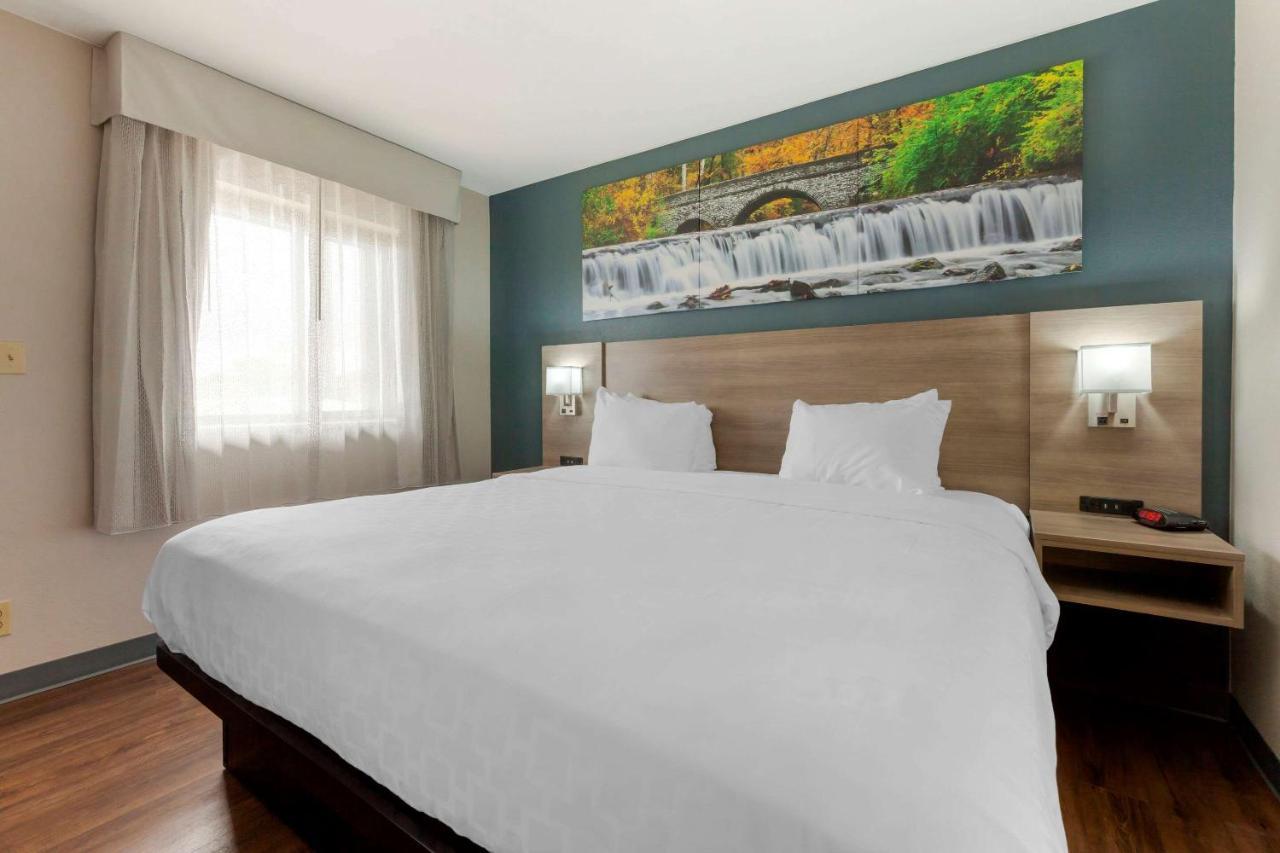 Hotel Clarion Pointe Tomah Exterior foto