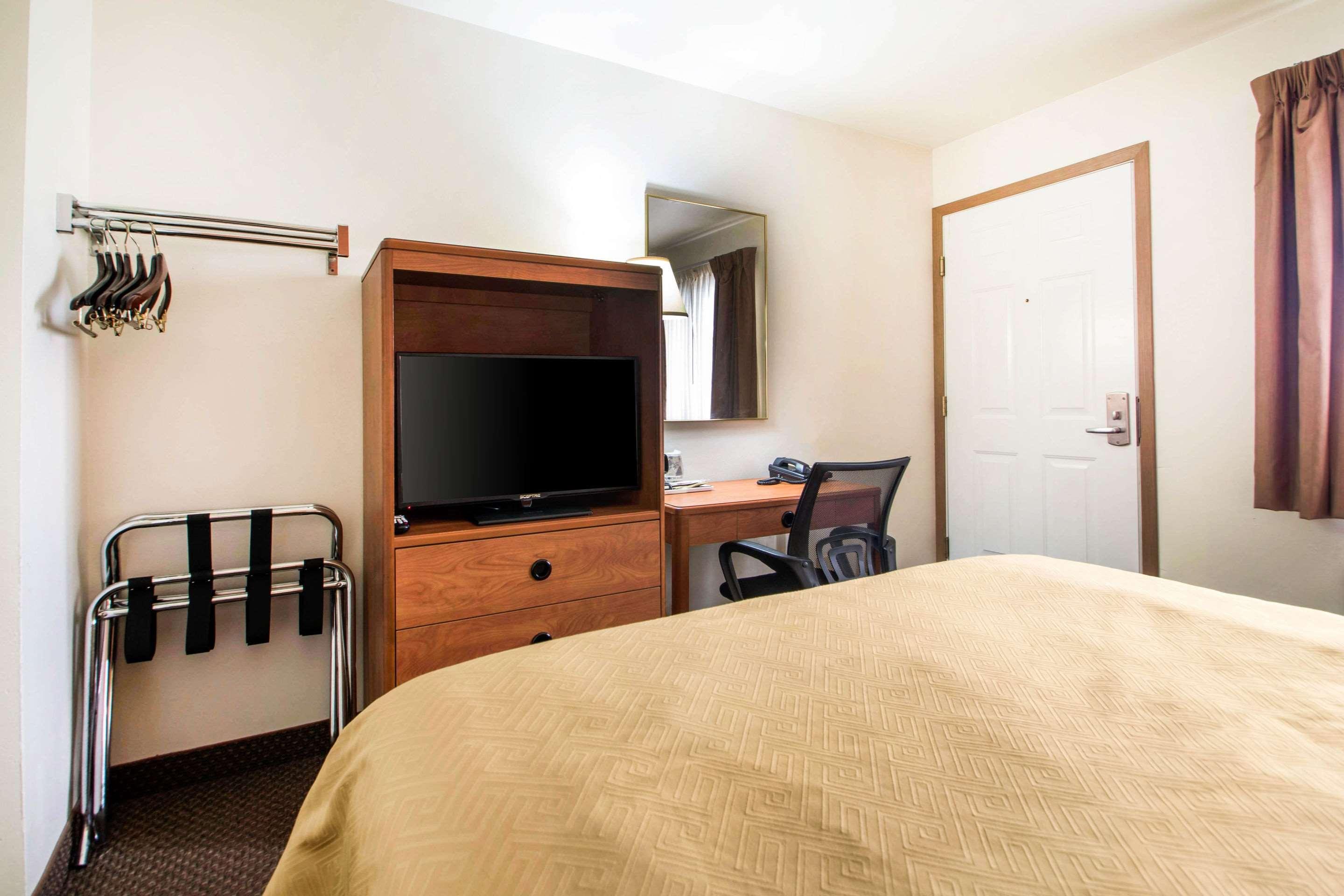 Hotel Clarion Pointe Tomah Exterior foto