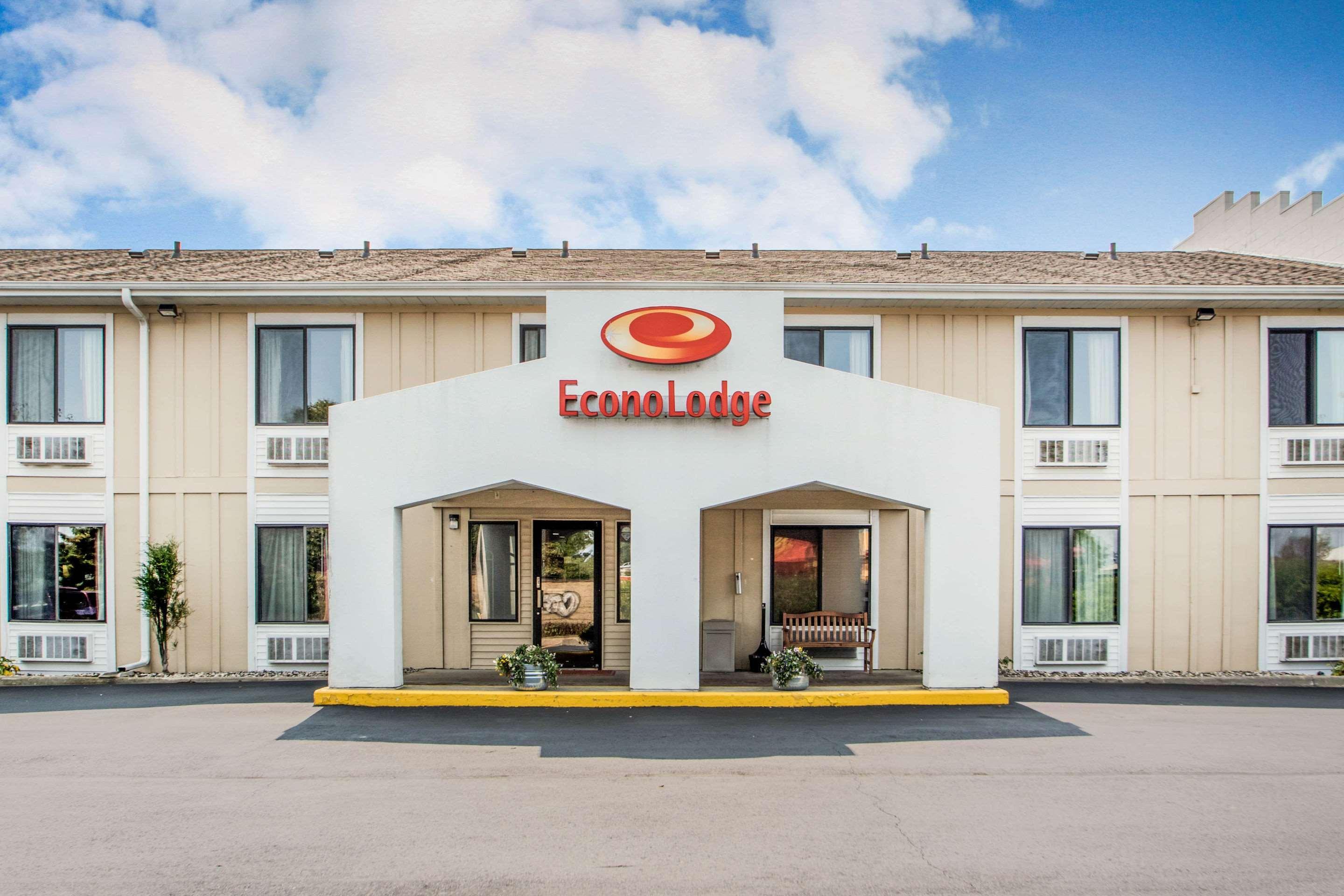Hotel Clarion Pointe Tomah Exterior foto