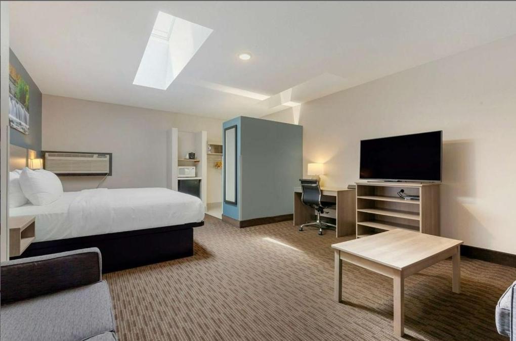 Hotel Clarion Pointe Tomah Exterior foto