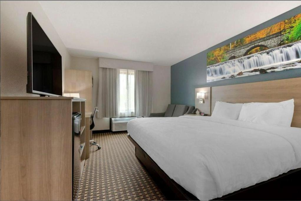 Hotel Clarion Pointe Tomah Exterior foto